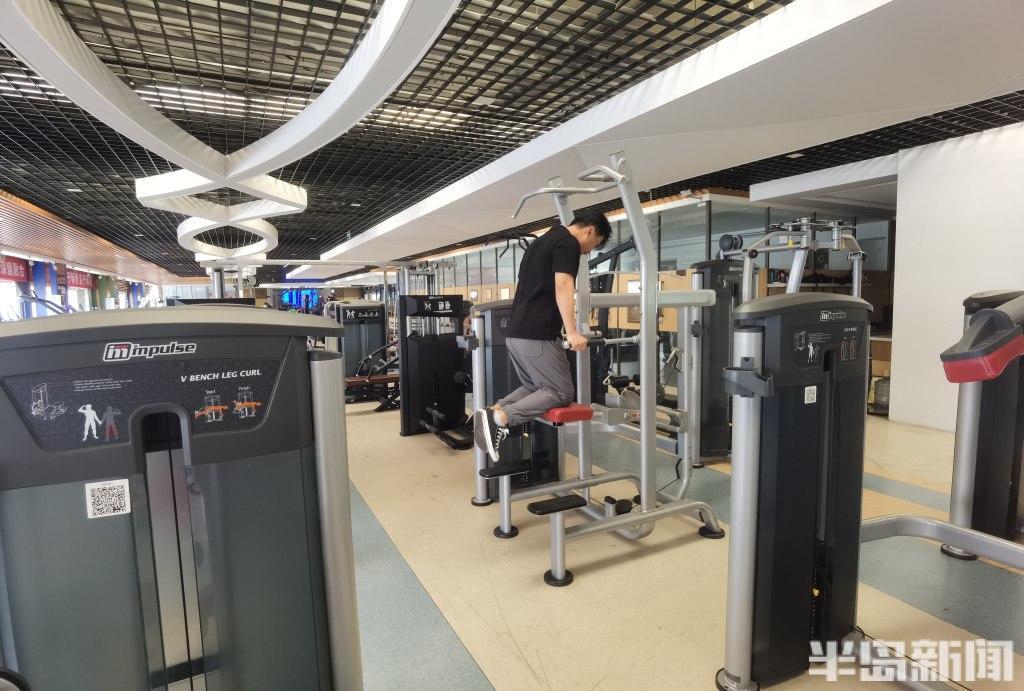 综合力量训练器_力量训练机器_力量综合训练器械使用方法