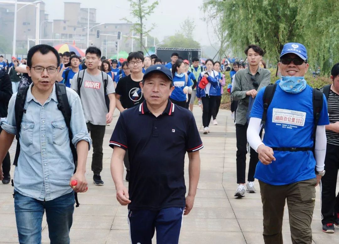 微信计步器的工作原理_微信有走路计步器在哪_微信步行计步器怎么使用