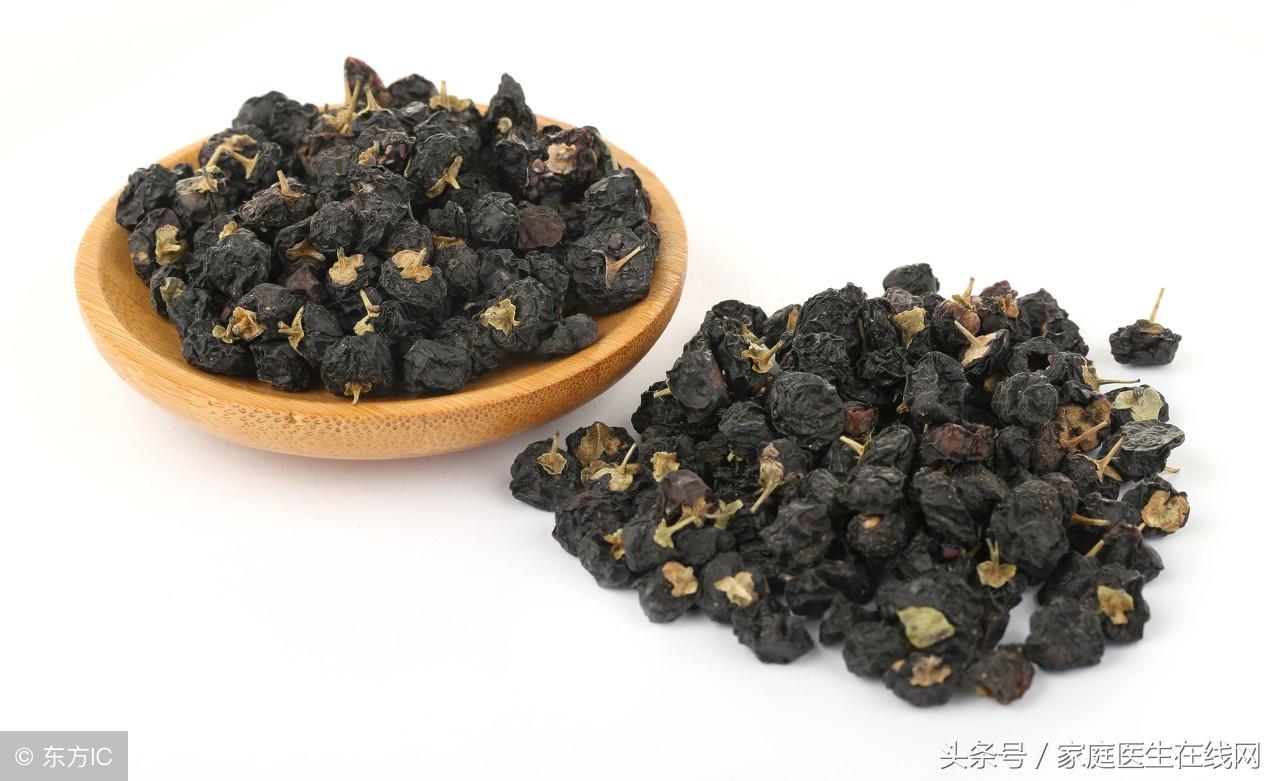 问鼎娱乐 黑枸杞比普通枸杞贵好几倍，它非常适合这6类人吃