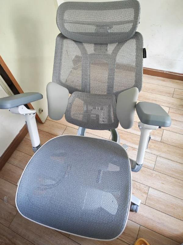 健身椅使用方法视频_人体工学椅选购指南_舒适护腰重要性