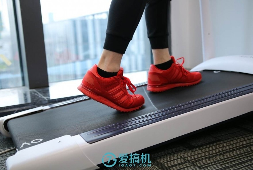 问鼎娱乐app苹果下载 城市中的跃动者 小乔智能跑步机评测