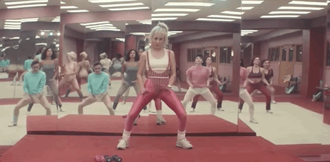 女子健身房_健身房跑步机什么牌子好_女性健身需求