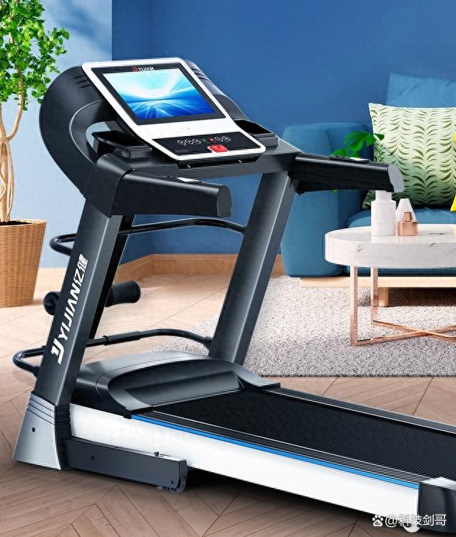 问鼎娱乐官网下载 疫情期间在家运动，哪款跑步机好？亿健多功能跑步机方便可折叠