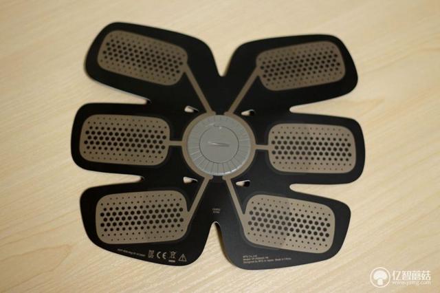SIXPAD CR7智能家用增肌健腹仪_EMS电流刺激肌肉原理_sixpad健身仪有用吗
