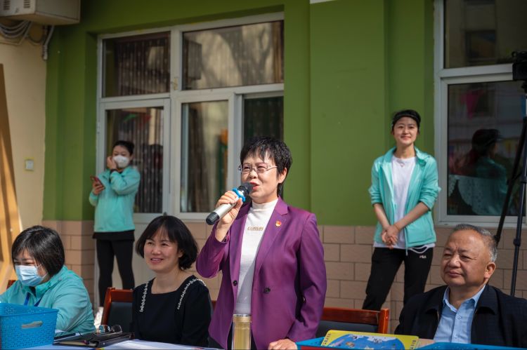 问鼎娱乐app苹果下载 快乐伴左右 运动享健康——省府幼大班组2023年春季运动会