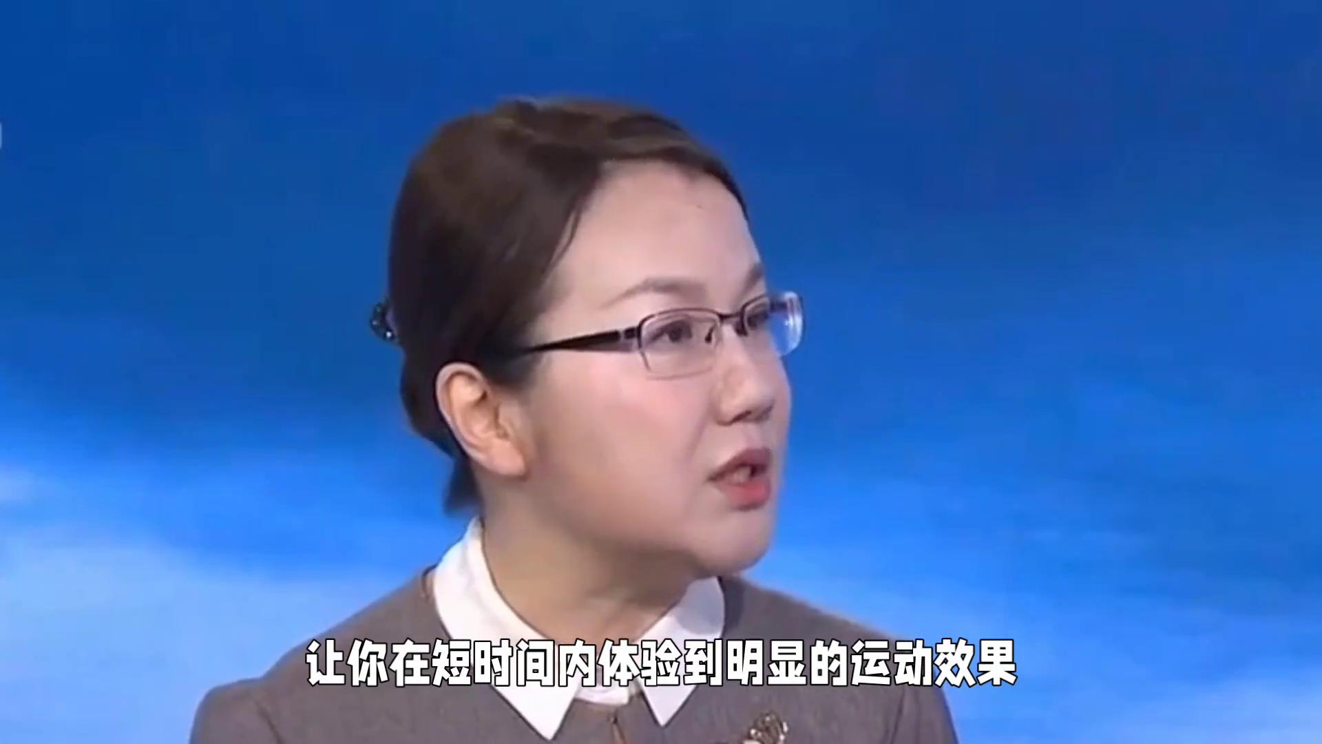 三十分钟有氧健身操减肥_有氧健身操有哪些_简单暴汗高效减脂塑形