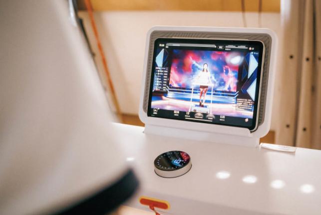 跑带面积宽度选择_跑步机缓震降噪_网上买跑步机什么牌子好