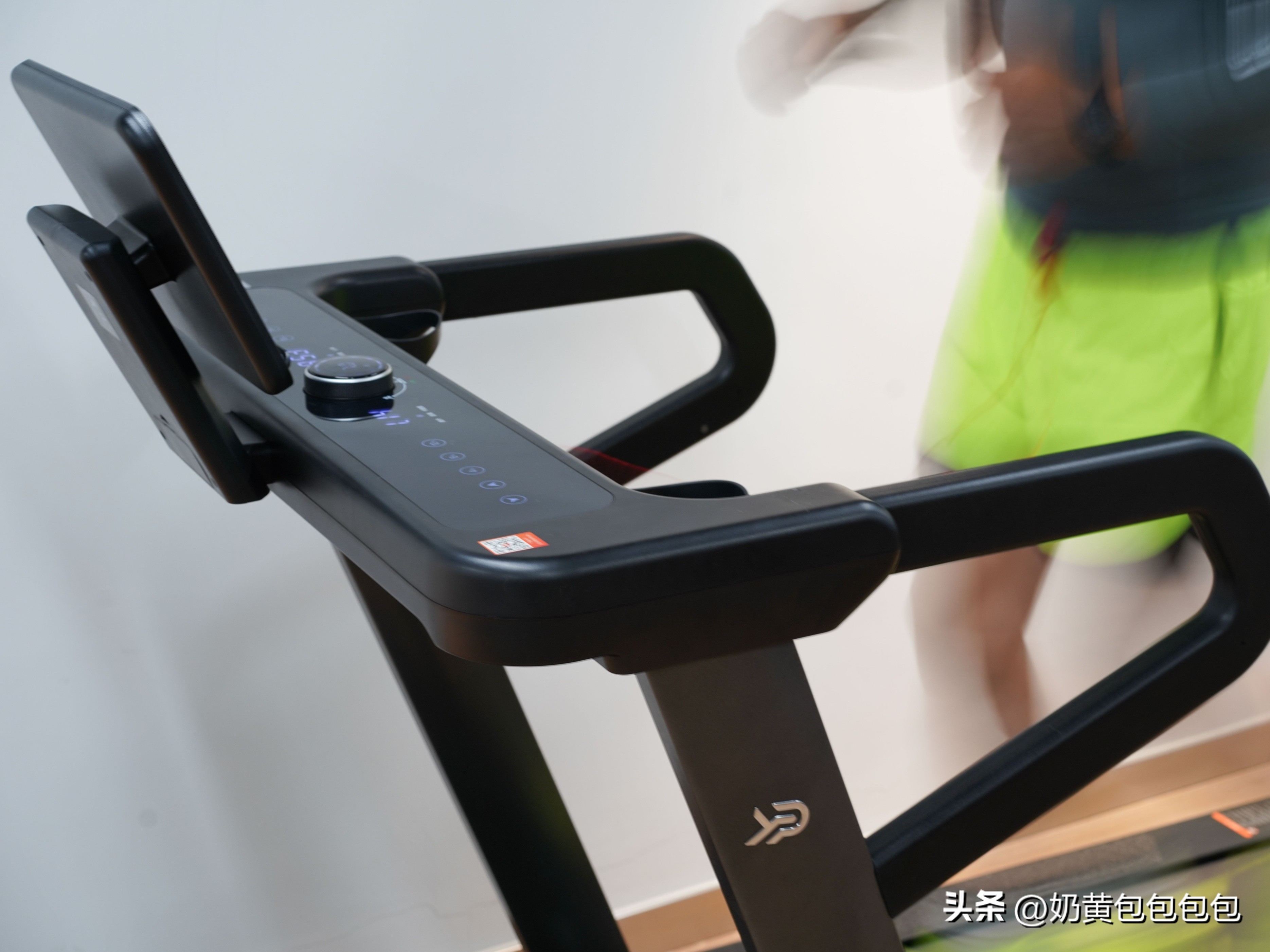 什么牌子的跑步机好?_易跑M5Ultra测评_跑步机坡度调节