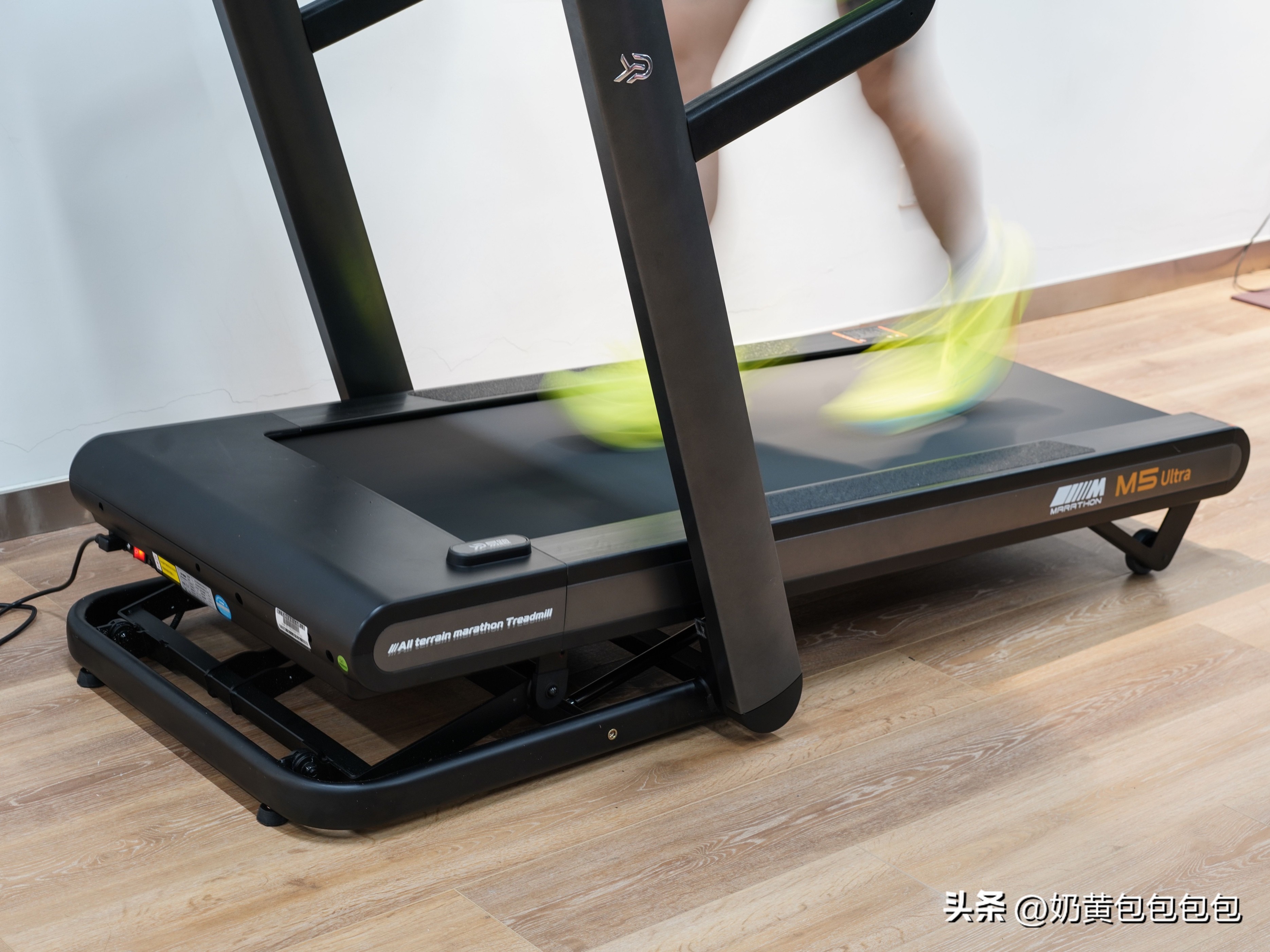 什么牌子的跑步机好?_易跑M5Ultra测评_跑步机坡度调节