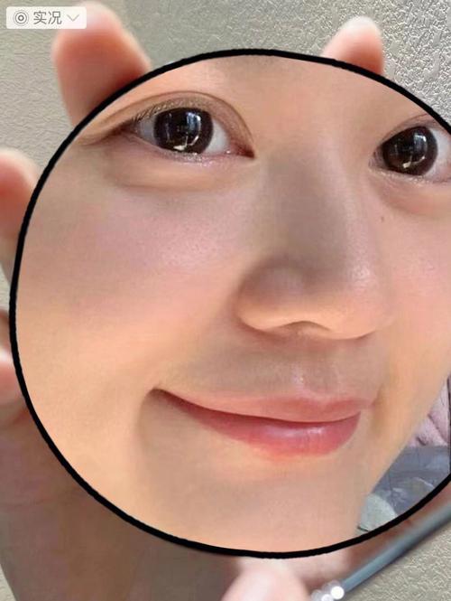 用盐去黑头的正确方法_黑头成因与去除方法_科学护肤黑头解决方案