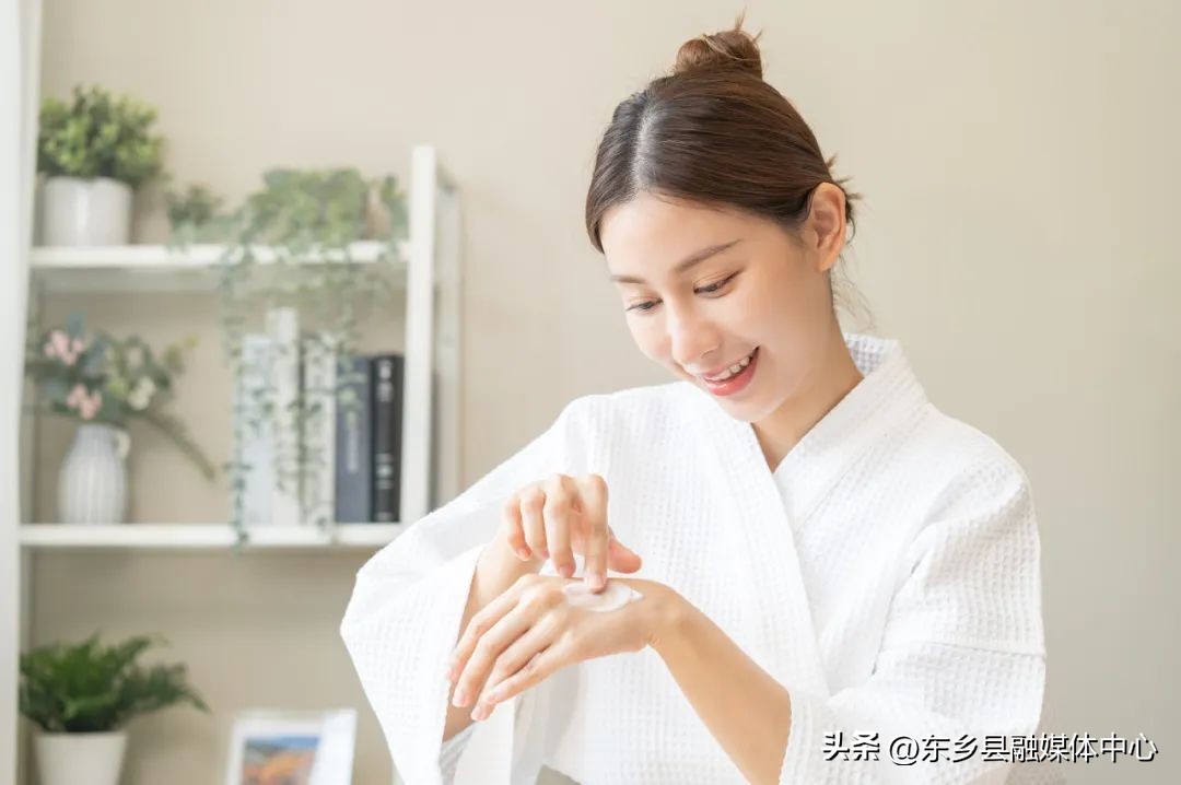 护肤步骤多少影响效果_做面部清洁需要多少钱_过度护肤与精简护肤对比