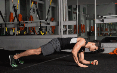 健身椅锻炼方法_中年人肌肉流失对抗 力量训练 黄金动作