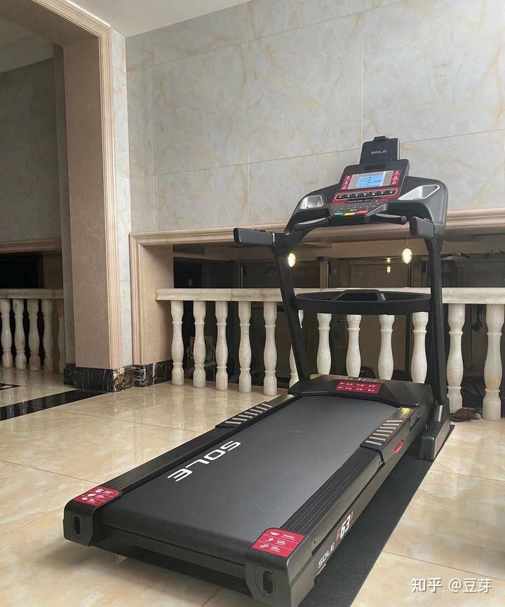 跑步机什么牌子好家用跑步机质量排名_跑步机品牌推荐_跑步机减肥效果