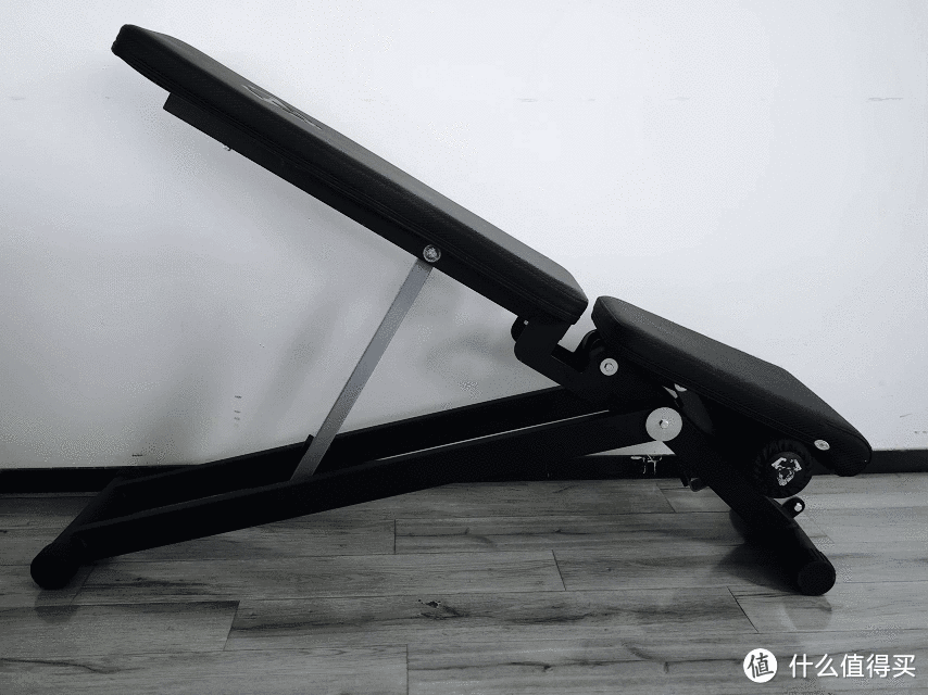 健身椅使用说明_共享健身房体验_哑铃凳选购指南